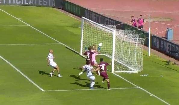 Un Livorno sfortunato viene raggiunto dal Palermo, 2 a 2