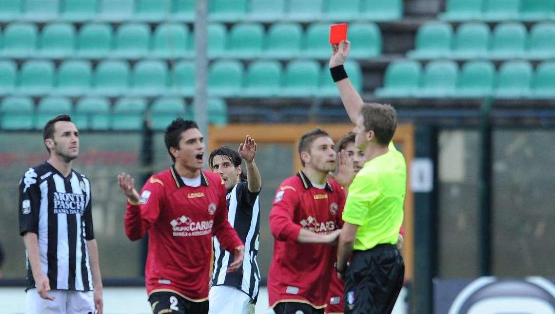 Sarà Tommasi di Bassano ad arbitrare Livorno-Piacenza