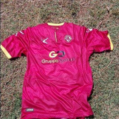 Livorno merita una maglia amaranto