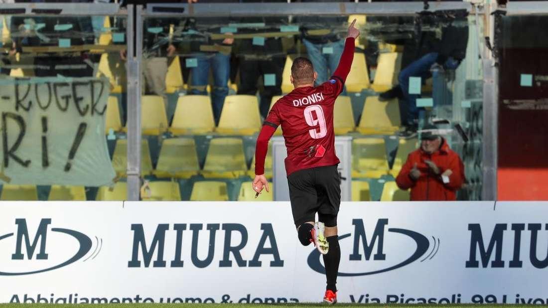 Esulta Dionisi dopo il gol