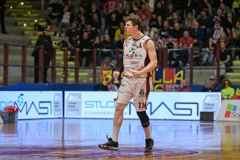 Tozzi contro Herons