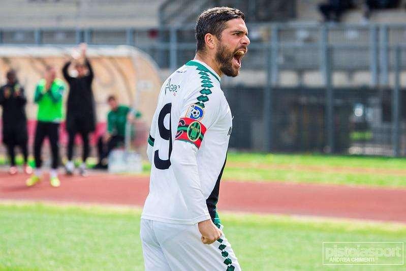 Brega, Tau, tripletta
