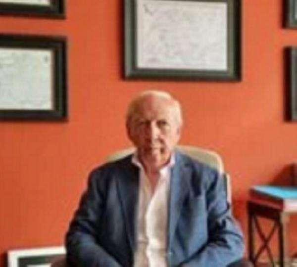 Ex amaranto. Piero Lenzi compie ottant'anni, fu uno stopper coriaceo