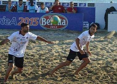 Beach soccer. Livorno beffato dalla Samb, 3 a 2