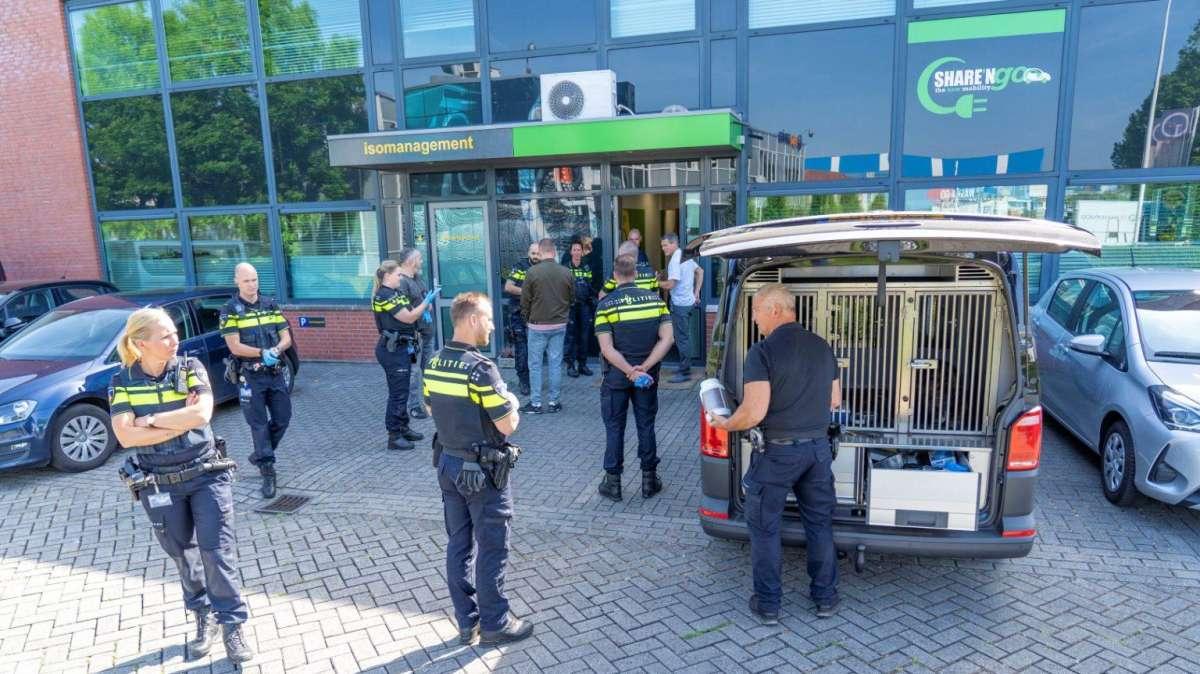 Il blitz negli uffici della Sharengo ha portato a quattro arresti