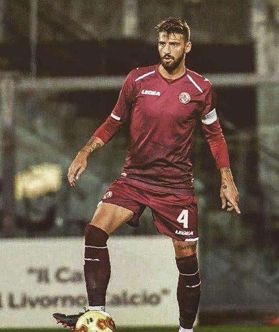 Di Gennaro su Instagram: “Quello di oggi è un episodio vergognoso”