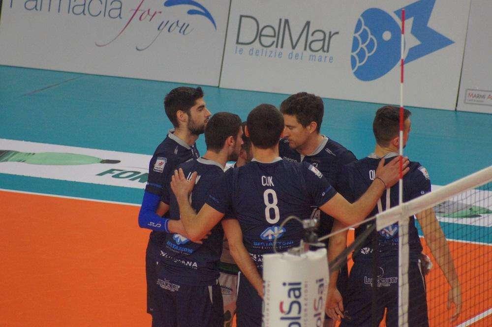Massa sposta il titolo e Livorno torna in A2