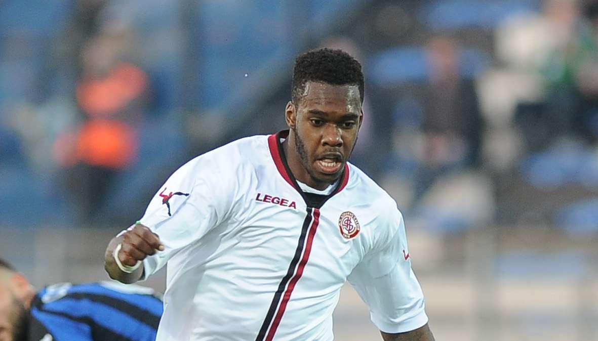 Il Milan rinnoverà il contratto a Vergara