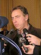 Cosimi: "Aiuteremo Spinelli ma non compriamo il Livorno"
