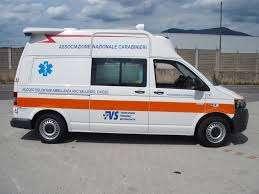 Un'ambulanza