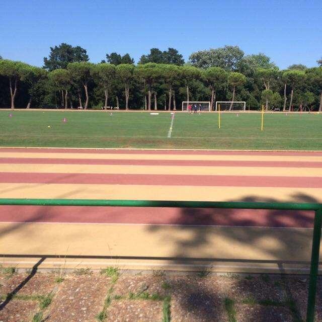 Esercizi con la palla e partitella al Coni 