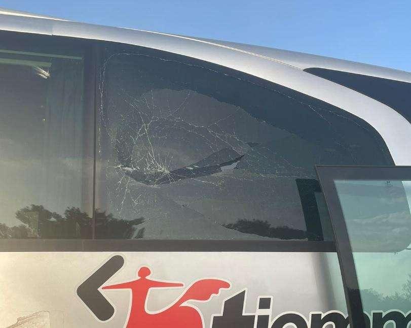 Un vetro rotto del pulman