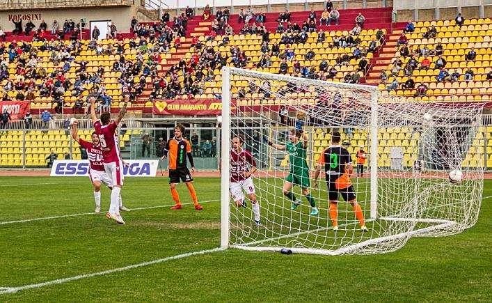 Un gol del Livorno col Cenaia