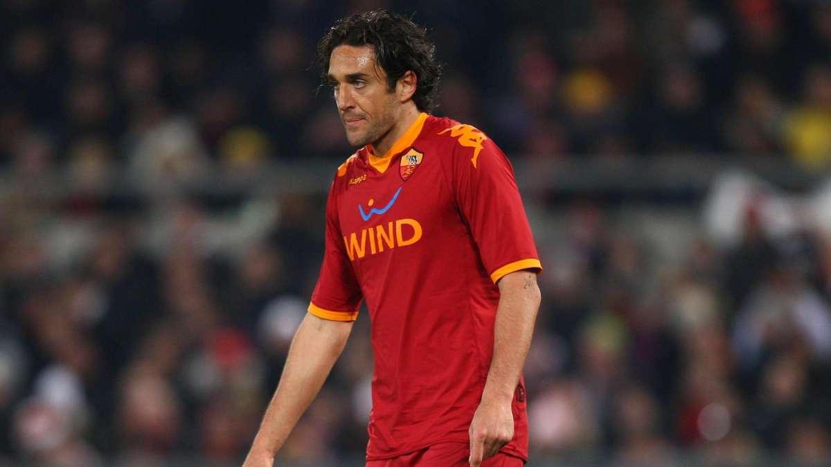 Senza Totti ma con Toni, Roma a Livorno per vincere