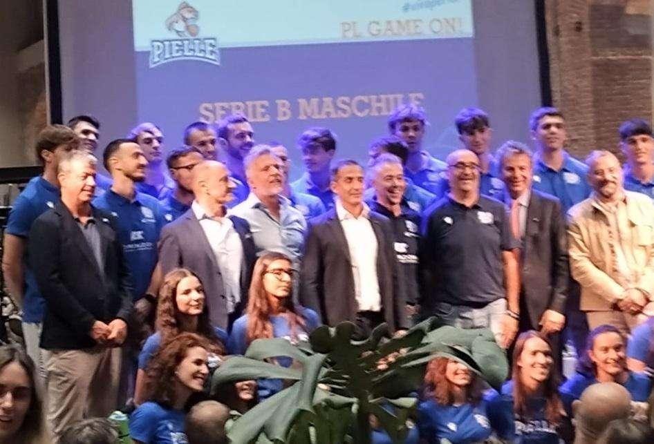 Dirigenza e squadra Pielle 