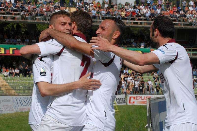 La presentazione. Il Livorno a Vicenza con la forza della disperazione