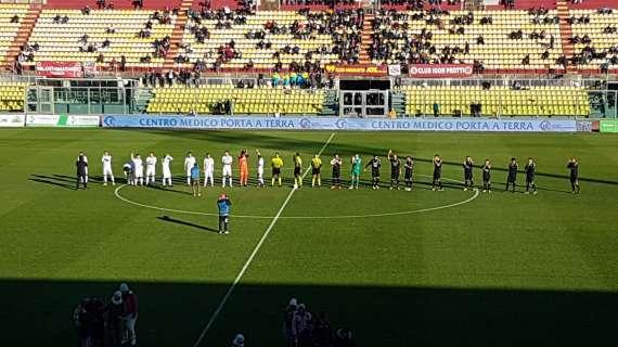 Il Livorno al centro del campo