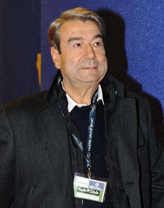 Spinelli, no agli albanesi: "A loro non vendo"