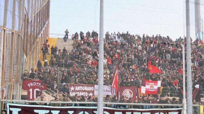 Anche Gino Bacci a tifare il Livorno a Varese