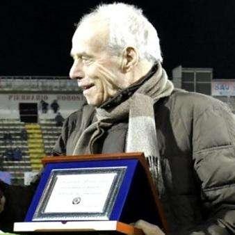 La tribuna dello stadio Picchi sarà intitolata a Mauro Lessi