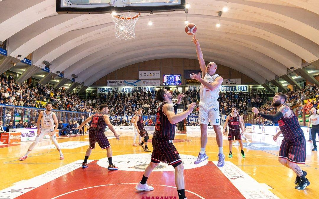 LNB. Pielle viaggio in Irpinia, c'è da battere la Scandone Avellino