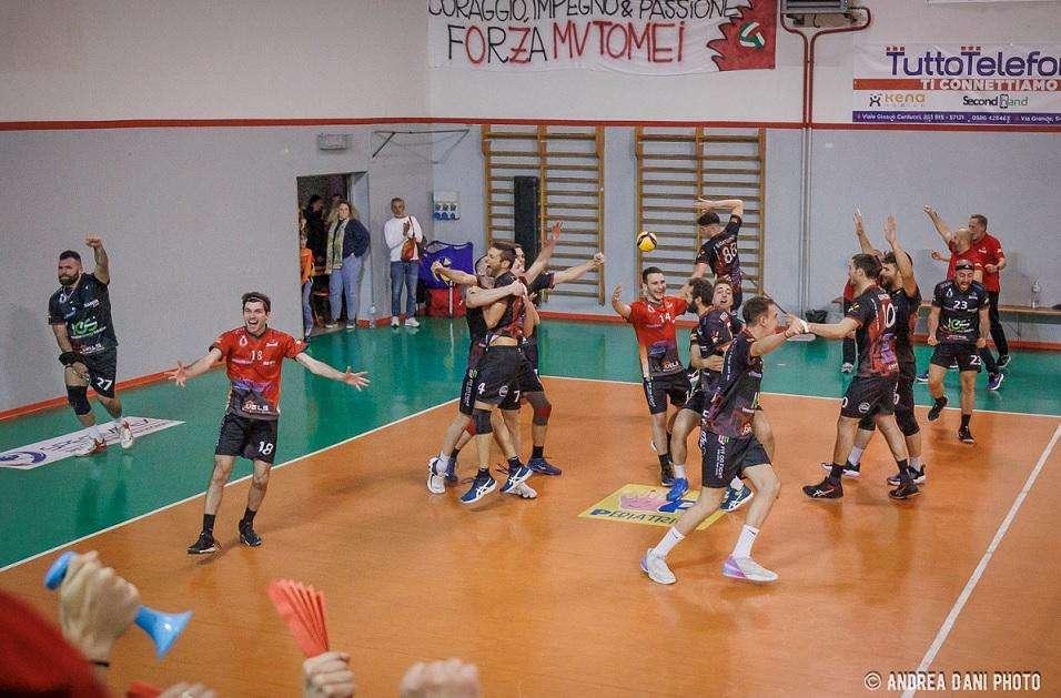 I giocatori del Tomei in festa
