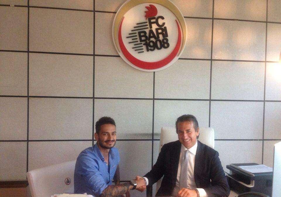 Ex amaranto. Gentsoglou nella Bari "amaranto" 