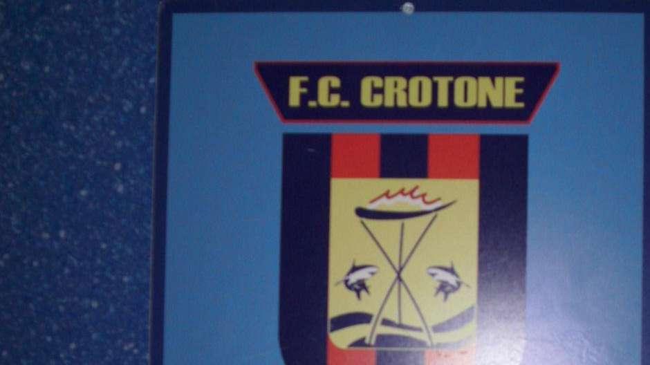 Amaranto, contro il Crotone sfida inedita per la Serie B