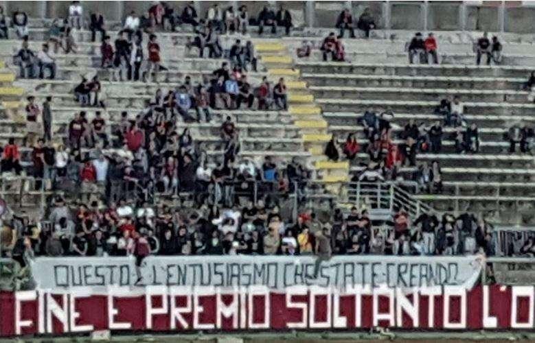Striscione Nord contro societ&agrave;