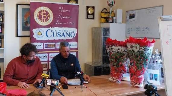 Buglio in conferenza stampa