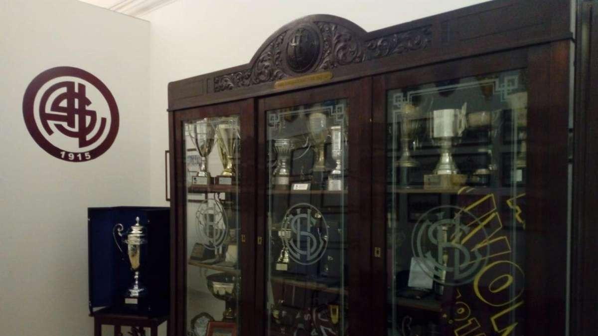 Spinelli potrebbe pagare, il Livorno verso l'iscrizione alla Serie D