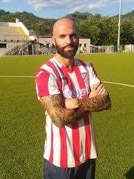 Pera, Ghiviborgo, tripletta