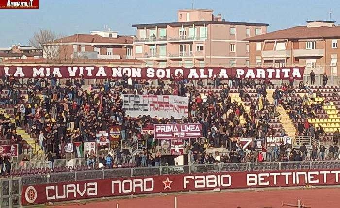 Lo striscione per Paolo Nassi