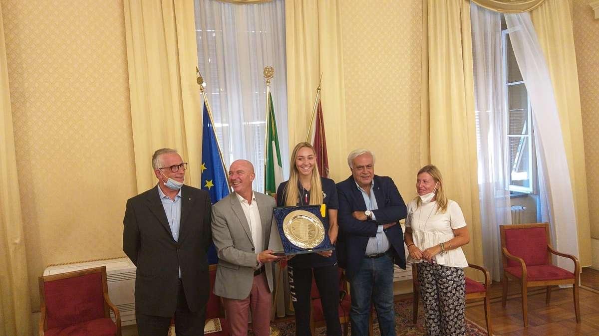 La Pietrini premiata in Comune