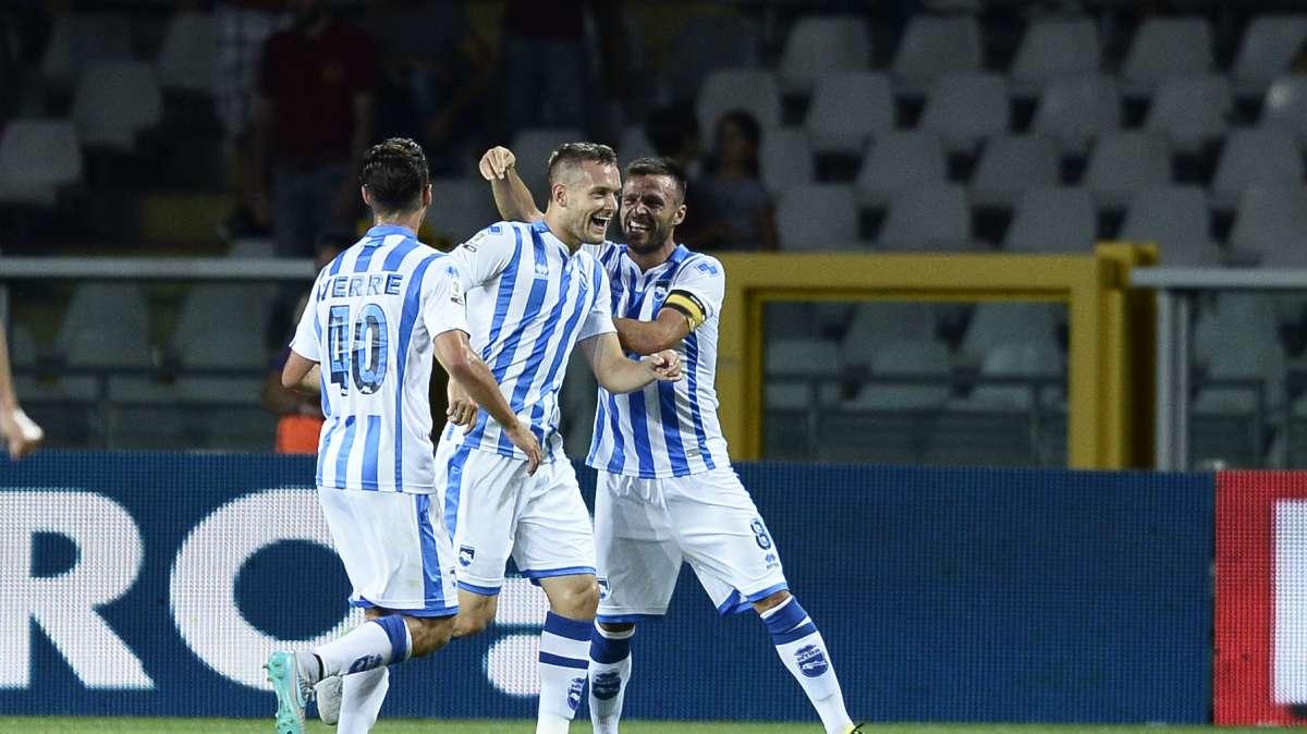 Il punto sulla B. Il Cagliari prosegue il volo, risale il Pescara