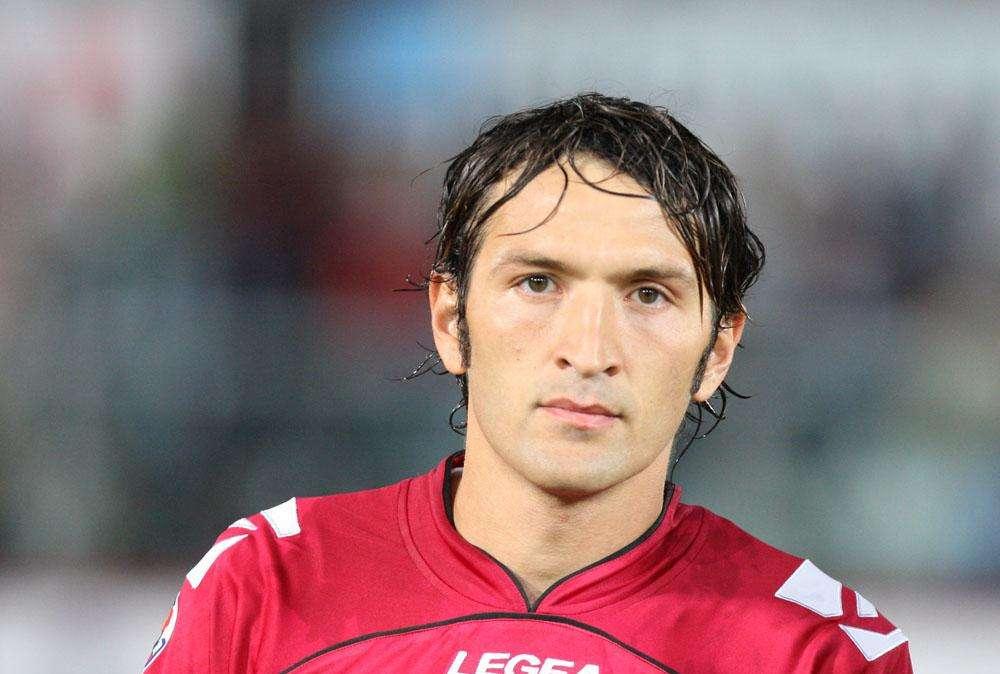 Il Livorno dura mezzora, poi l'Inter prende il volo: 3 a 0