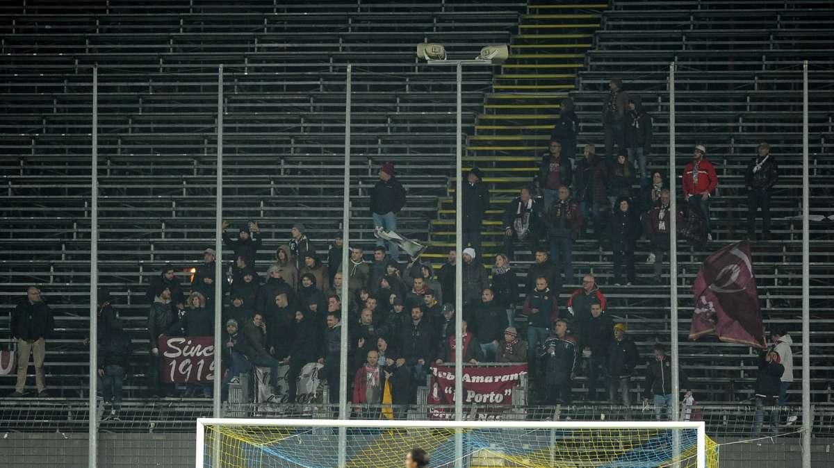 Prato-Livorno, invasione amaranto a Pontedera