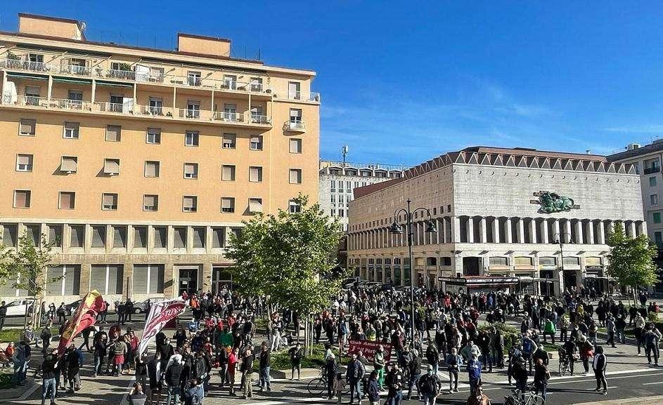 Amaranto, tifosi in piazza contro Spinelli e gli altri soci