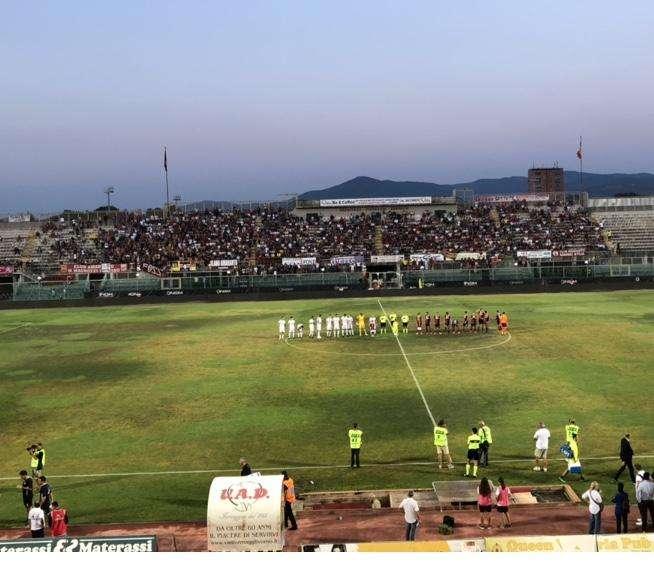 Il Livorno trionfa ai rigori e passa il turno di Coppa contro la Casertana, 8 a 7
