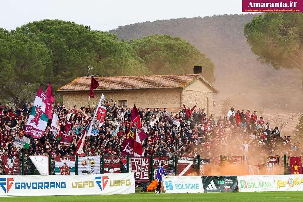 Tifosi a Gavorrano un anno fa
