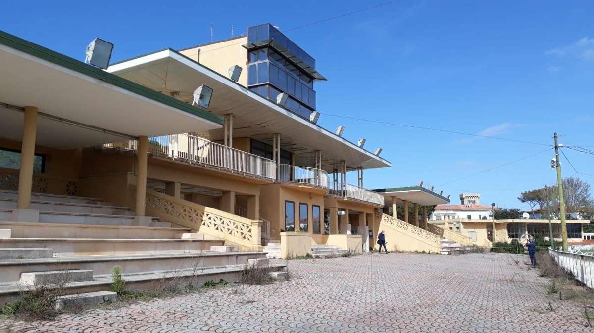 Ippica. L'8 agosto riapre il Caprilli, a Ferragosto la Coppa del Mare