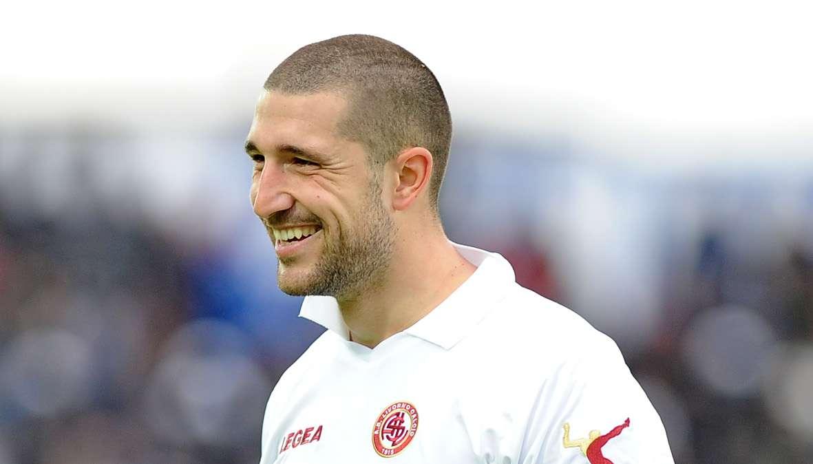 Ex amaranto. Galabinov si sistema al Novara