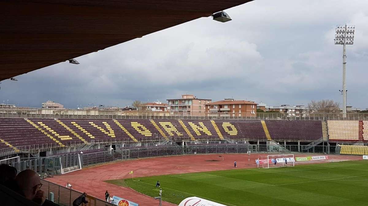 La curva Nord deserta