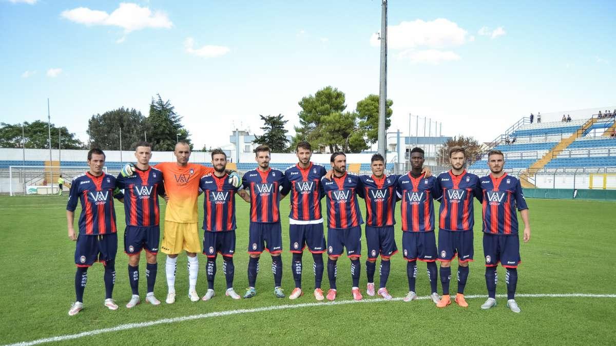 Il punto sulla B. Il Crotone tallona il Cagliari