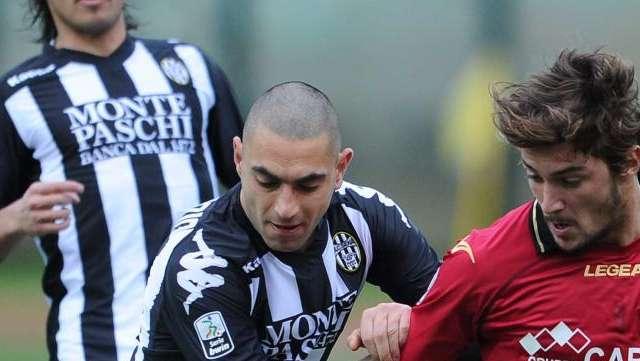 L'amaranto Surraco sostituto ideale di Santana alla Fiorentina