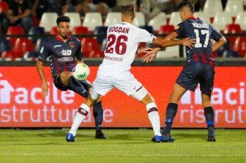 Livorno sprecone e il Cosenza acciuffa il pari al 94', 1 a 1