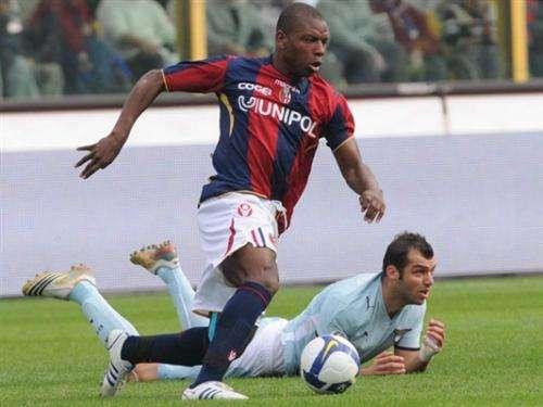 Per l'attacco amaranto Spinelli pensa a Zalayeta o Makinwa