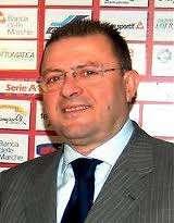 Società, Pieroni fa sul serio?