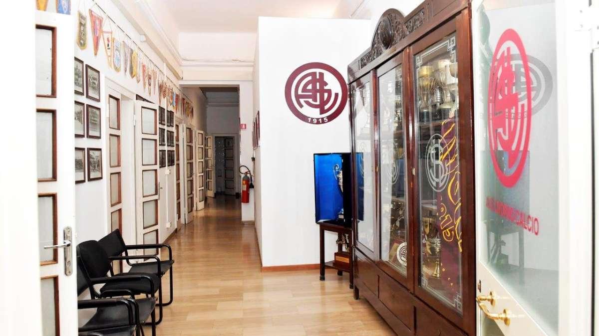 Il Livorno ad Aimo e alla Sicrea, Spinelli fuori dalla società