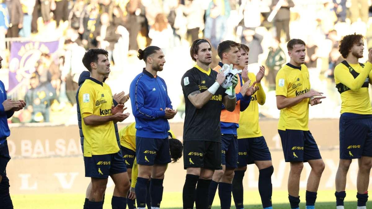 Modena-Catanzaro 1-2: un beffardo primo ko interno